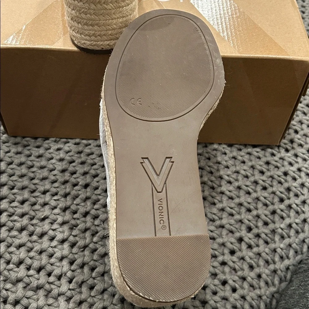 Vionic Calera Gold Wedge 6.5 Wide